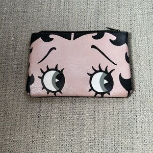 Betty Boop Black Heart Zipper Pouch NWOT